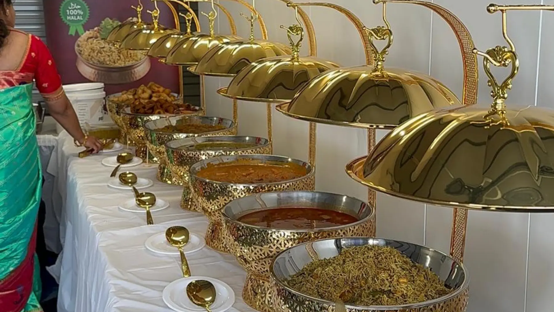 how to choose the perfect catering for your birthday... Catering Packages for 20–100 Guests: How to Choose Smart